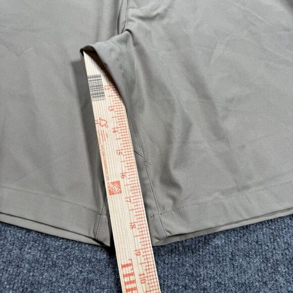 NEW Swiss Tech Performance Stretch Flat Front Stone Wash Shorts Men's Size 30 - Picture 7 of 8